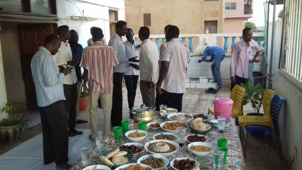 الافطار الجماعي الأول 
